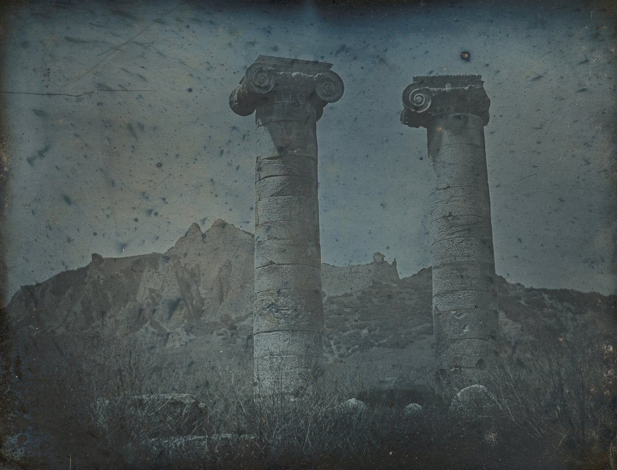 阿耳特弥斯神庙，萨尔迪斯，1843年。 作者 Joseph Philibert Girault De Prangey