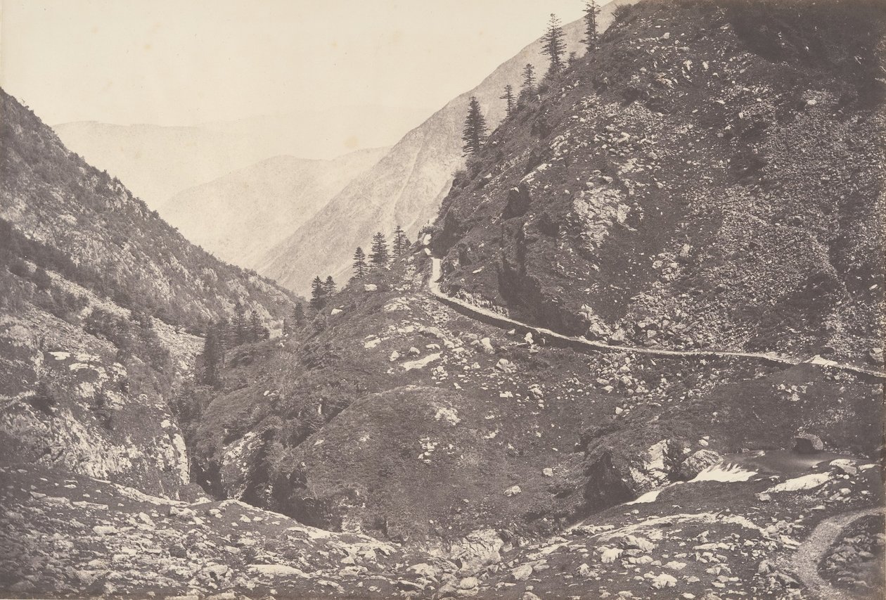 阿斯托斯峡谷，拍摄于从乌湖返回的路上，卢琼，1853年。 作者 约瑟夫维吉耶