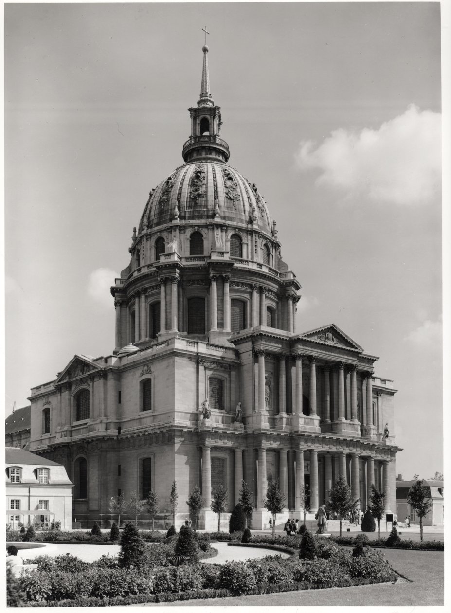 圣路易斯教堂的门面，圆顶des Invalides，1679-1706 作者 朱尔斯·哈杜因·曼萨特