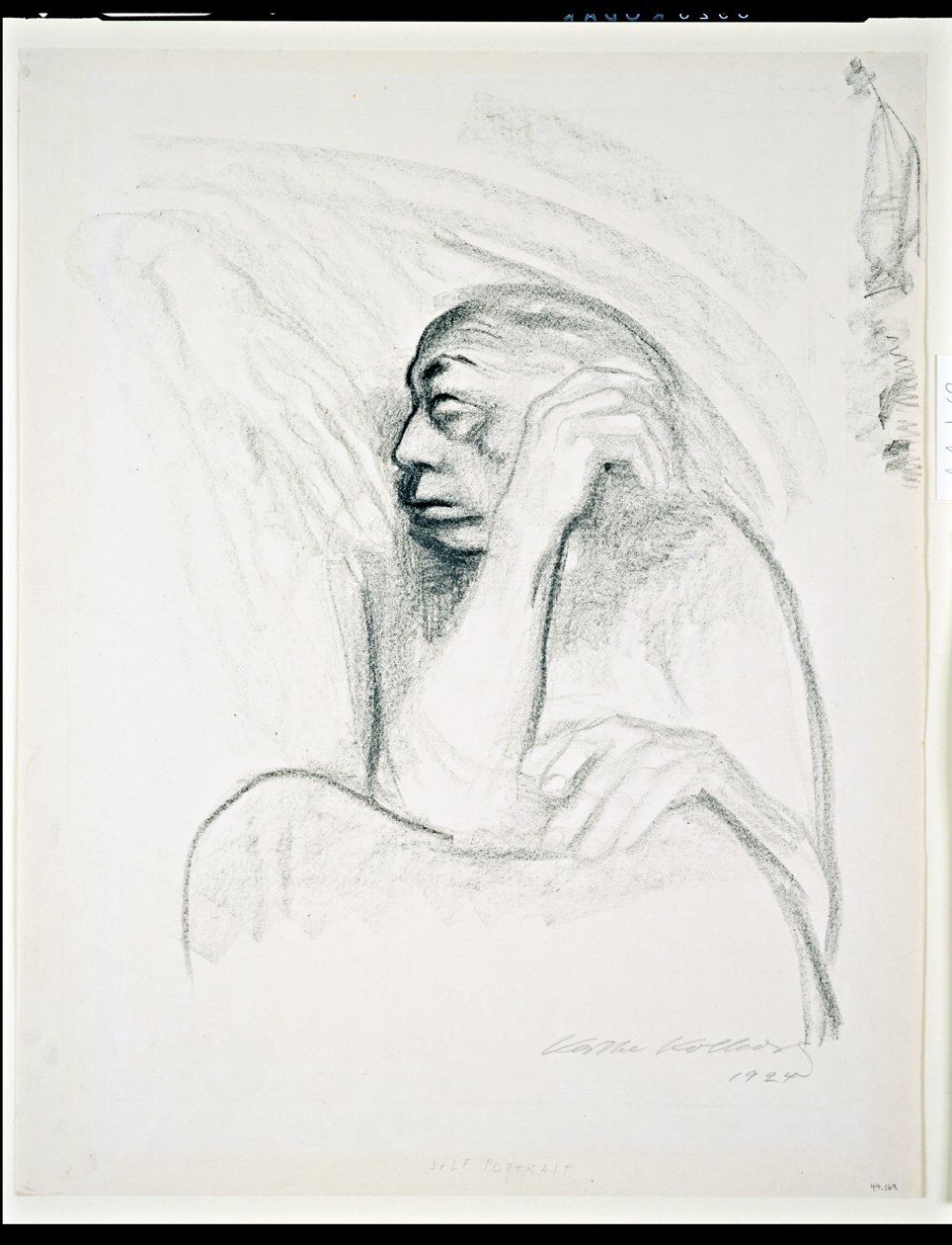 自画像与死亡之手，1924年（纸上的木炭） 作者 凯特·珂勒惠支