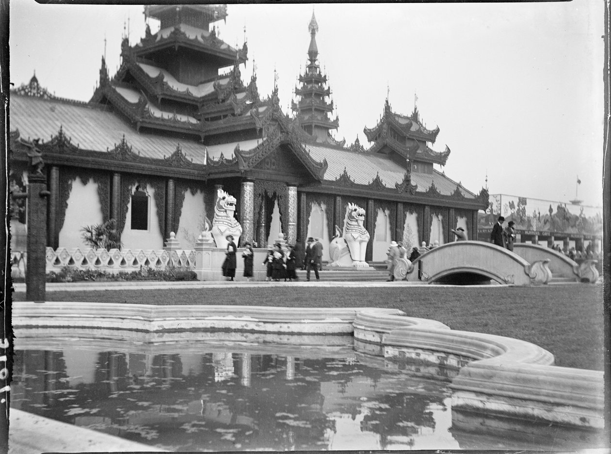 大伦敦布伦特温布利公园，1924 年 6 月 5 日（黑白照片） 作者 凯瑟琳·让·麦克菲