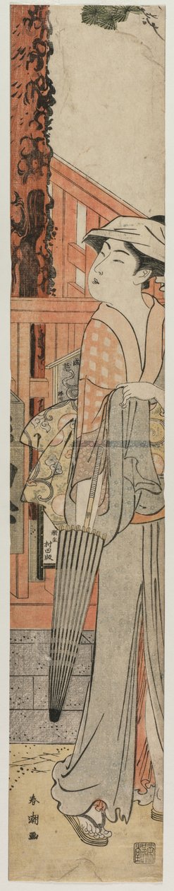 站在寺庙内松树旁的年轻女子 作者 胜川俊町