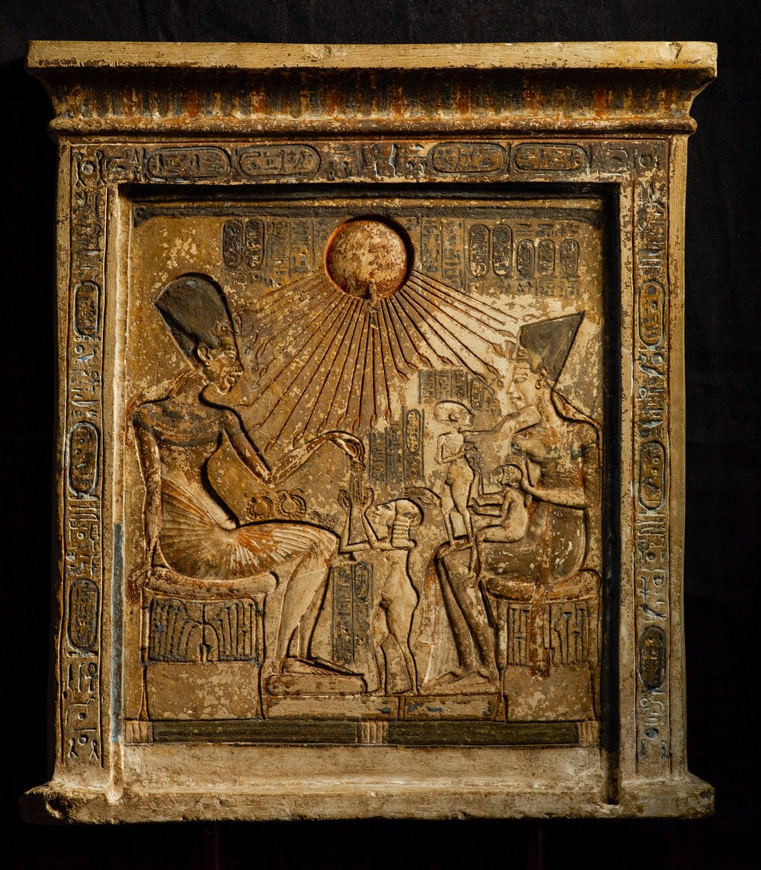 mm7864; Egypt; Amarna; Pharaohs of the Sun; The Egyptian Museum; Archaeology, Akhenat..., 2009 (photo) 作者 肯尼思·加勒特