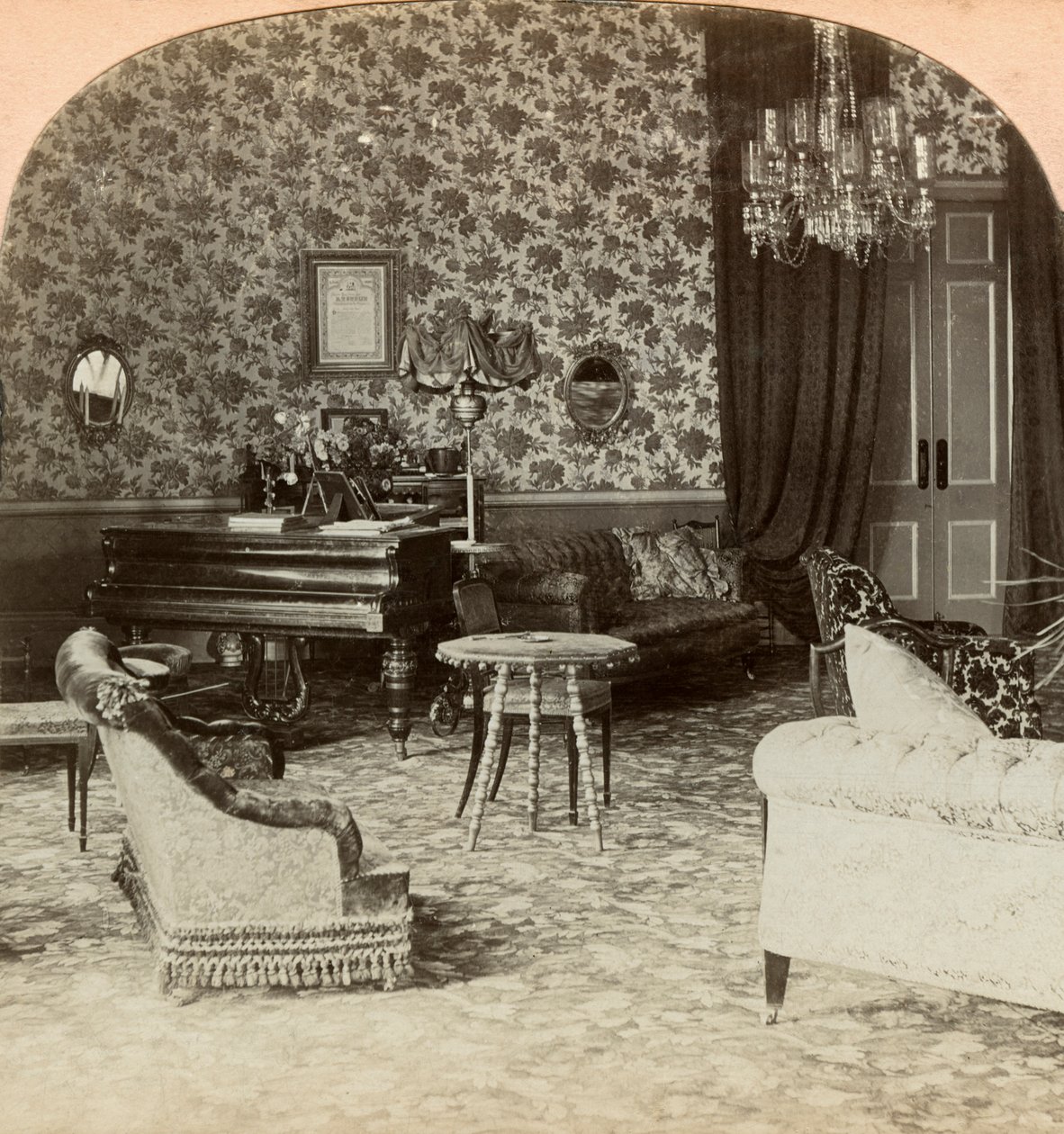总统府的客厅，罗伯茨勋爵总部，南非布隆方丹，1900年。 作者 Keystone View公司