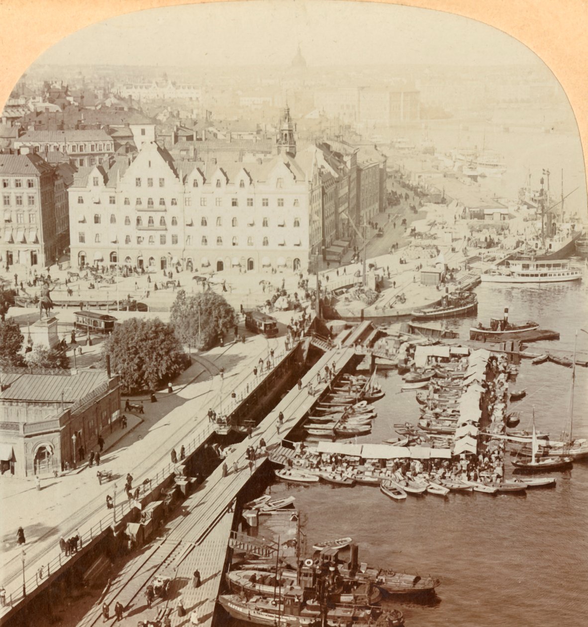 港口，瑞典斯德哥尔摩，1901年。 作者 Keystone View公司