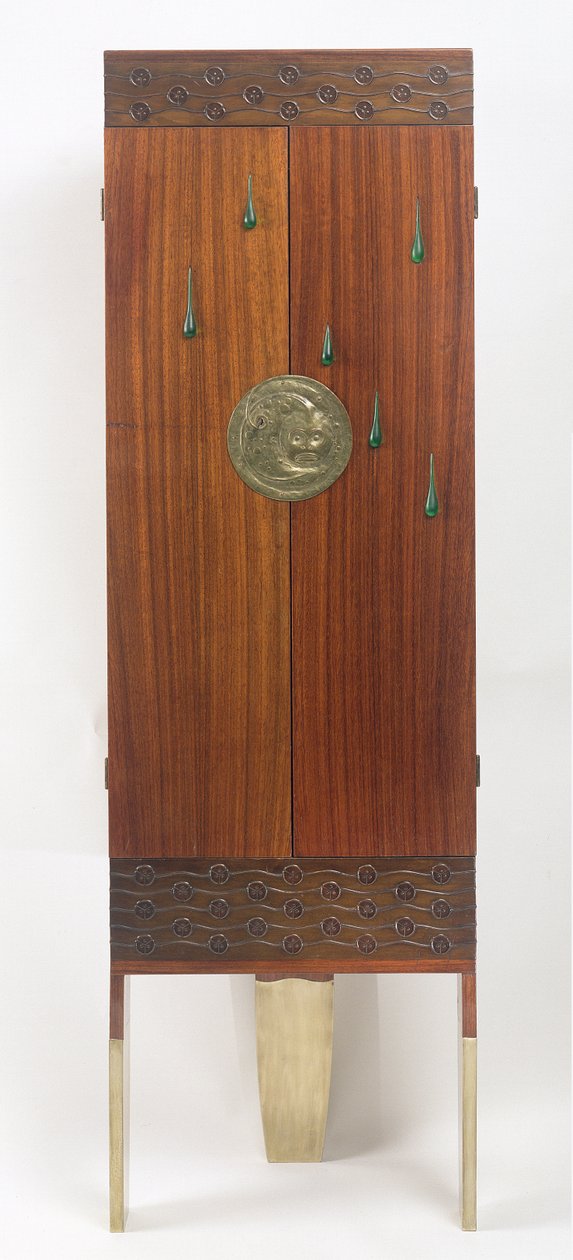 The Enchanted Princesses Cabinet，c.1900（各种木材，应用玻璃，镀镍铜）（另见84711） 作者 科洛曼·莫泽（Koloman Moser）