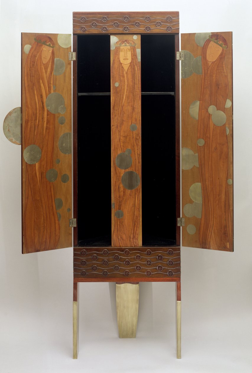 The Enchanted Princesses Cabinet，c.1900（各种木材，应用玻璃，镀镍铜）（见84710） 作者 科洛曼·莫泽（Koloman Moser）
