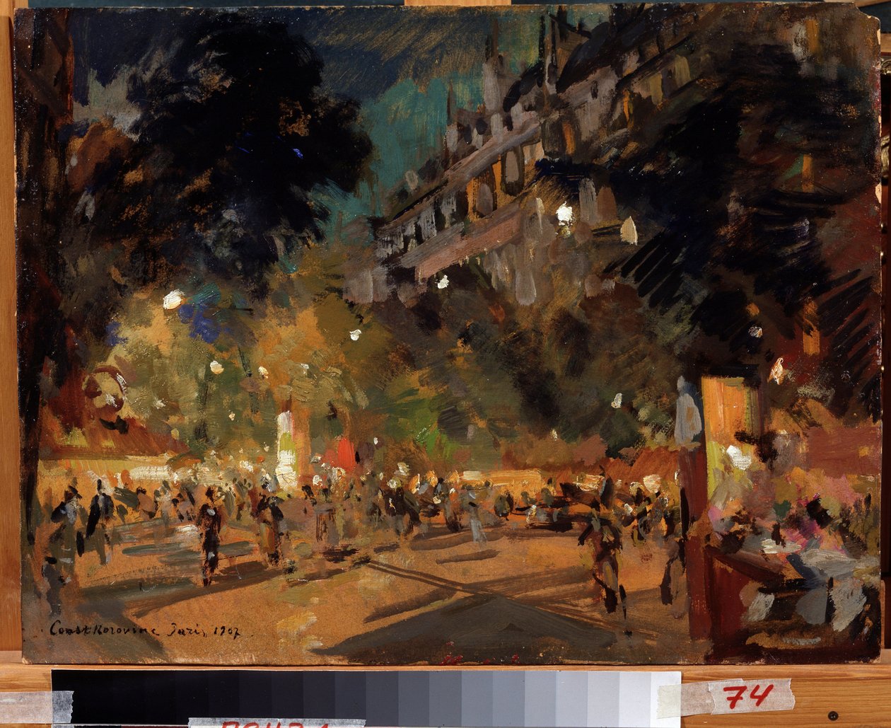 法国巴黎（Paris）。描绘夏日傍晚蒙马特大道及其熙熙攘攘的景象。康斯坦丁-阿列克谢耶维奇-柯罗文（康斯坦丁-柯罗文）（1861-1939 年）的画作，布面油画 作者 康斯坦丁·阿列克谢耶维奇·科罗文