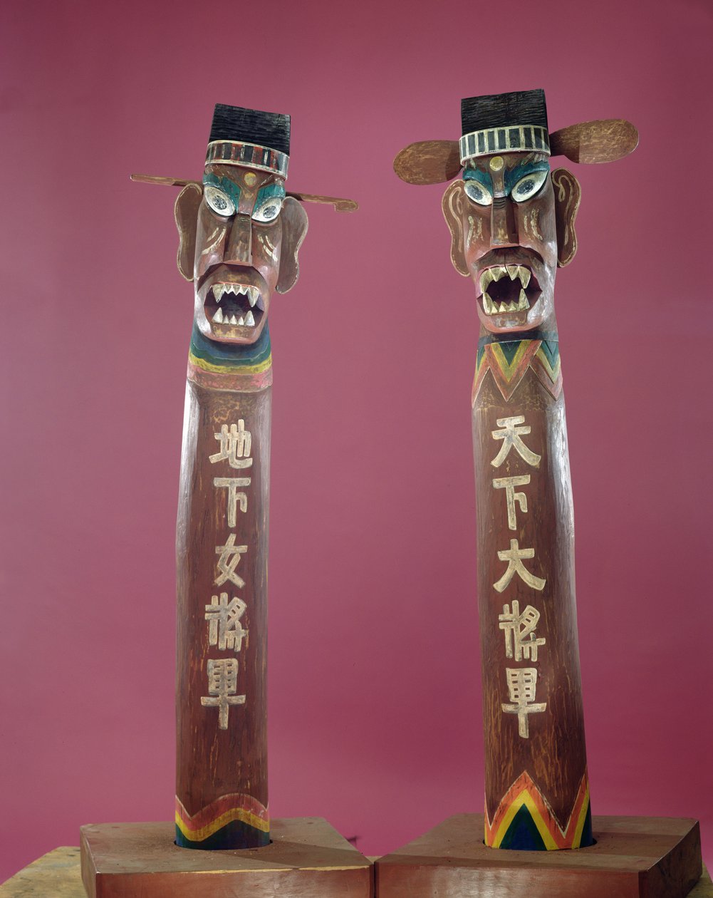 魔鬼贴（木头） 作者 韩国学校