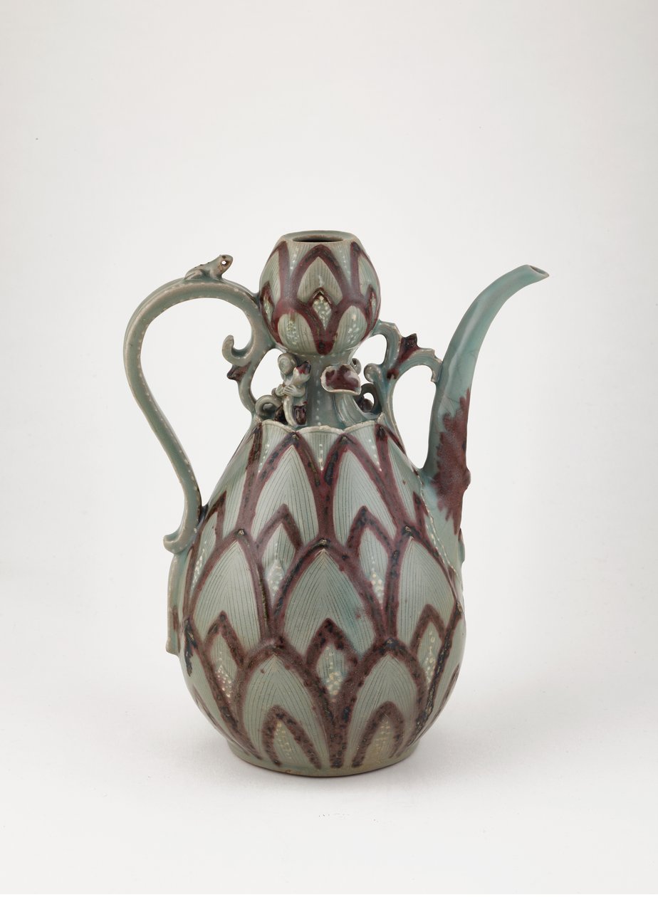 Ewer, mid 13th century (stoneware with copper-red pigment and white slip under celadon glaze ) 作者 韩国学校