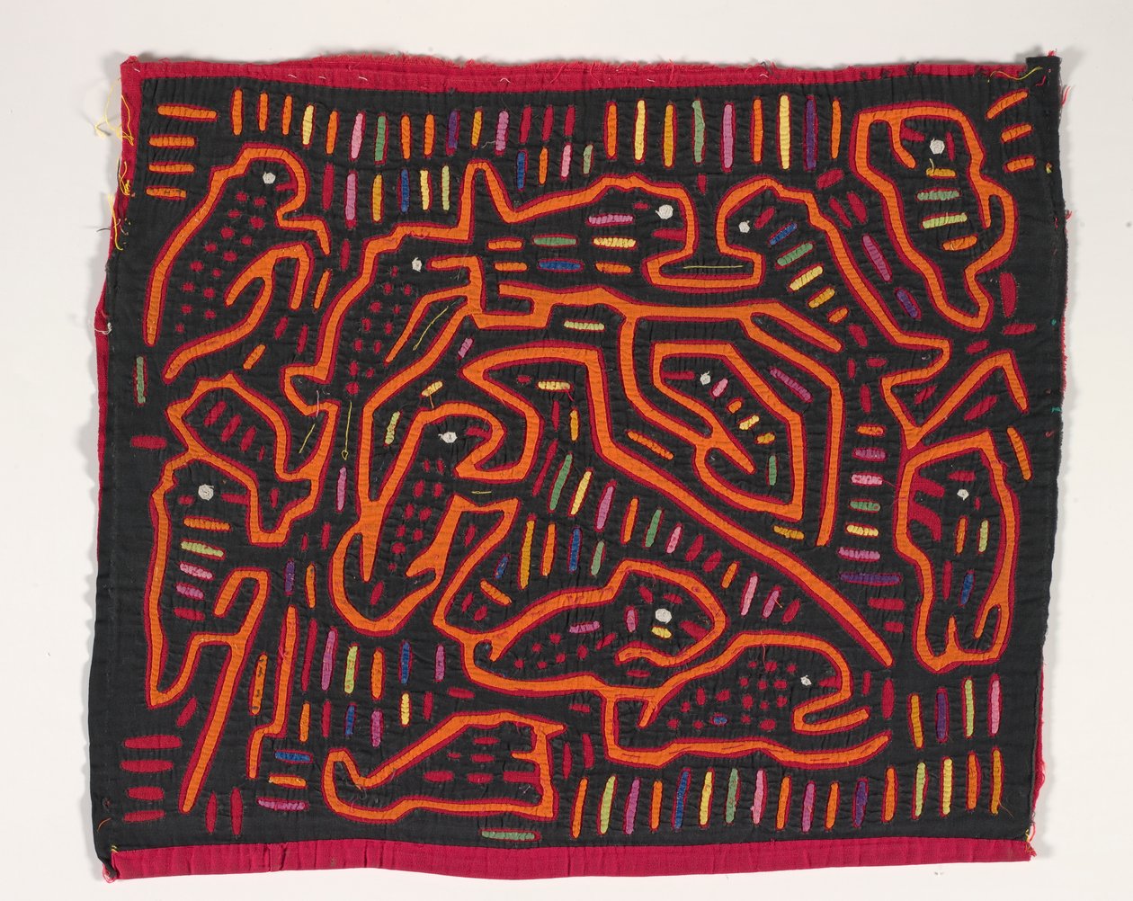 衬衫镶片（mola），c.1950（贴花棉） 作者 库纳印第安文化