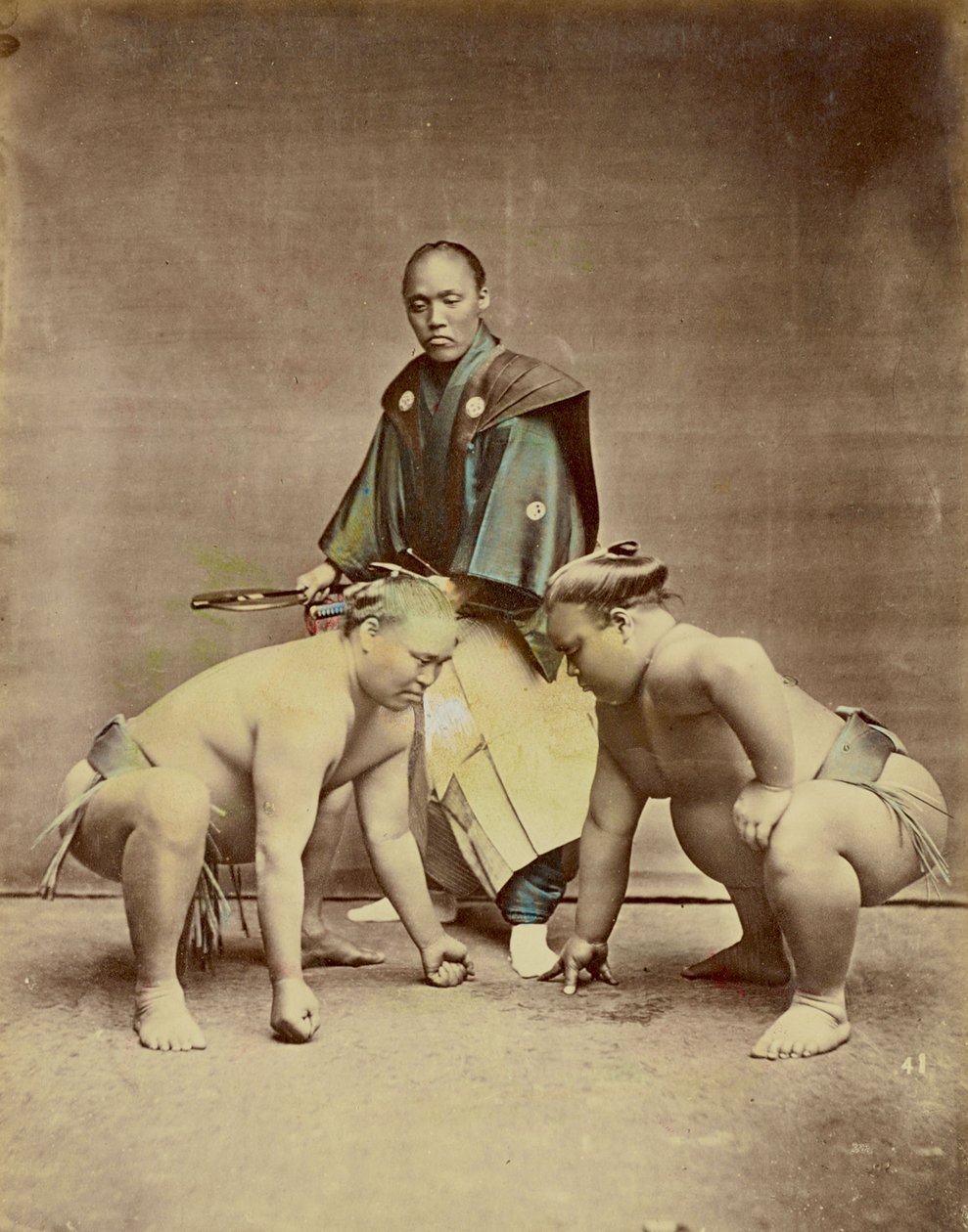 相扑摔跤手，1880年（手工彩色印刷品） 作者 日下金兵卫