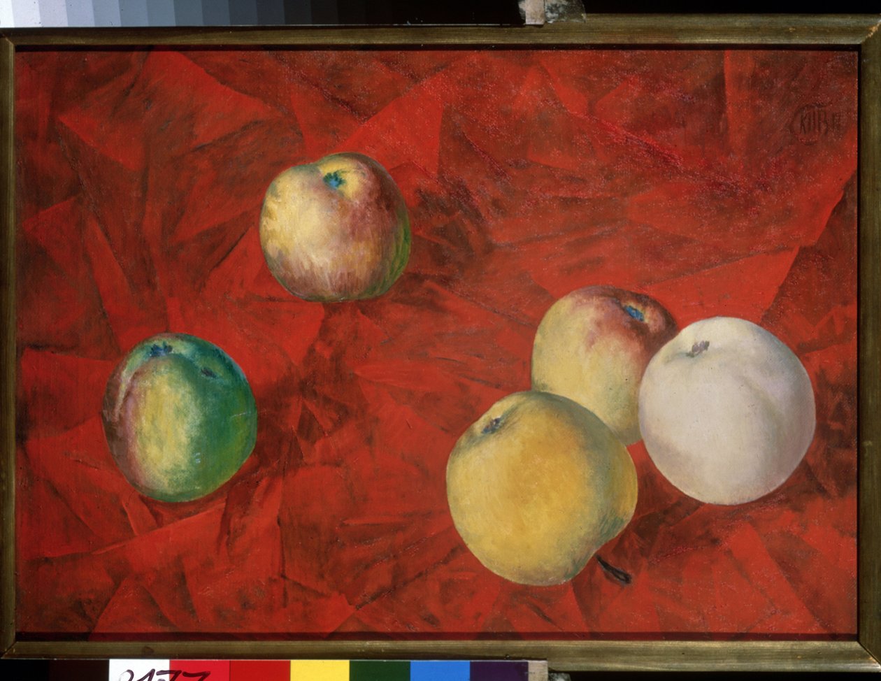 Pommes sur un arriere plan rouge.(红色背景上的苹果）。Peinture de Kuzma Sergeyevich Petrov Vodkin (Petrov-Vodkin) (Kouzma Petrov Vodkine) (Petrov-Vodkine) (1878-1939), huile sur toile. 作者 库兹马·谢尔盖维奇·彼得罗夫·伏特金