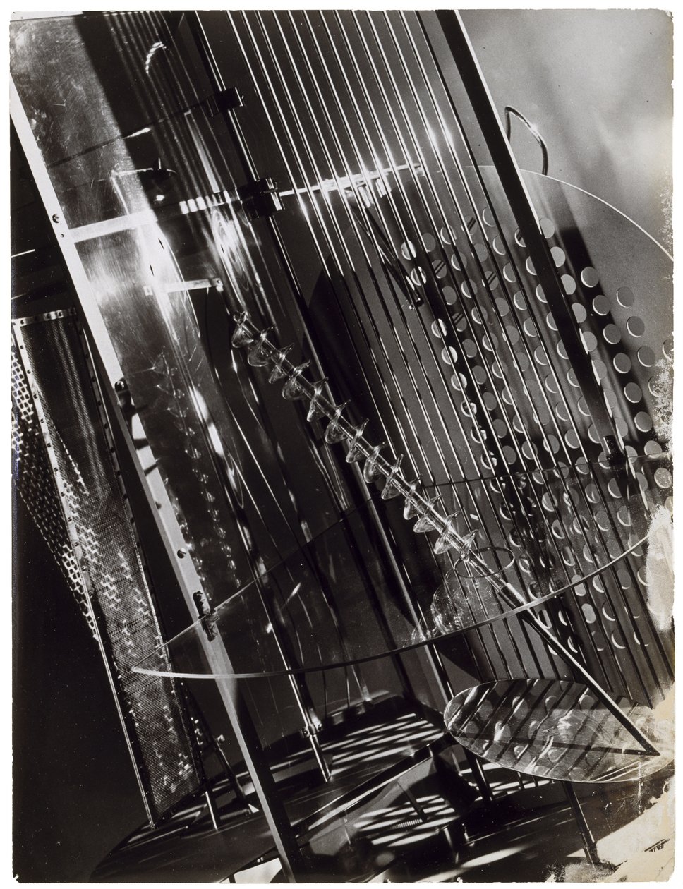 光空间调制器 作者 拉斯洛·莫霍利·纳吉（Laszlo Moholy Nagy）