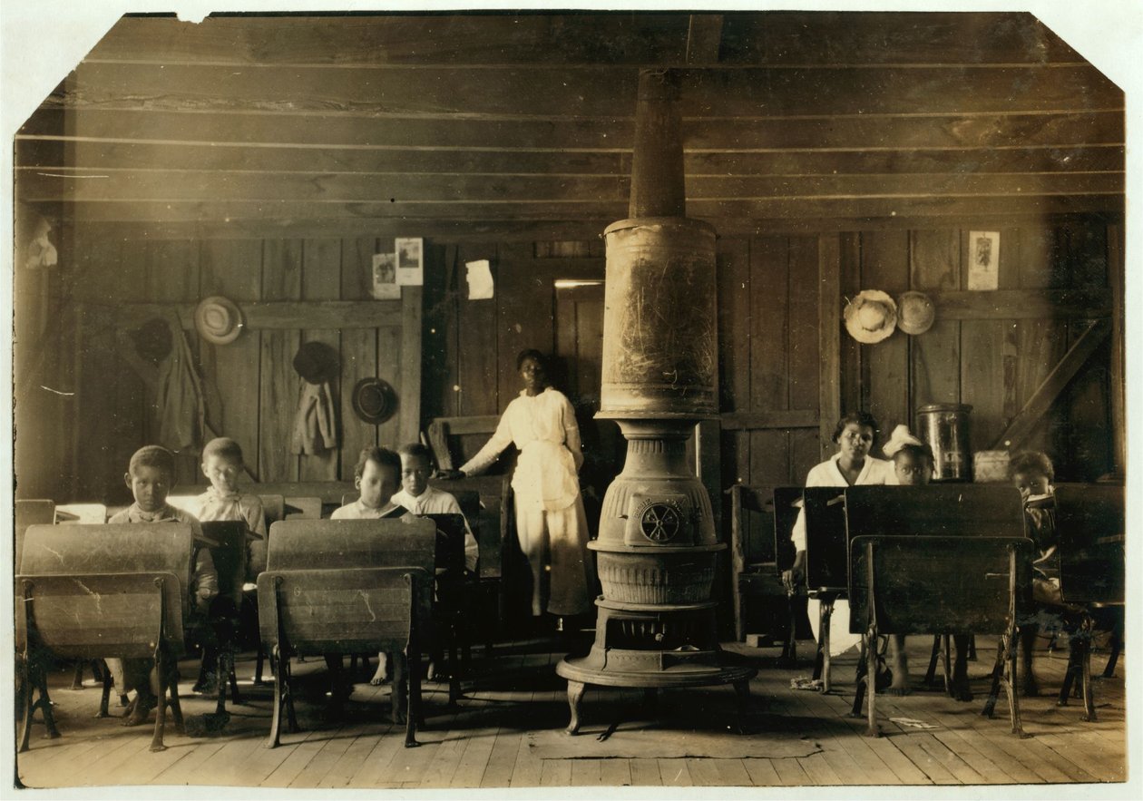 1916年肯塔基州Anthoston的隔离学校 作者 刘易斯·威克斯·海恩
