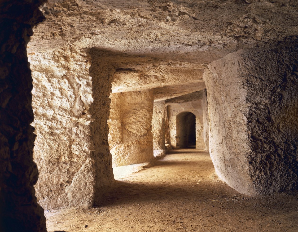 雕刻在Euryalus城堡石灰石上的走廊，公元前402-397年，由Dionysius长老建造，用于防御，意大利锡拉库扎，古希腊文明，Magna Graecia，公元前5-4世纪 作者 未知未知