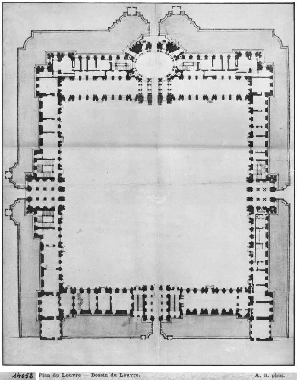 卢浮宫东部建筑的设计，来自卢浮宫（Recueil du Louvre），第1卷，第5页 作者 路易·勒沃
