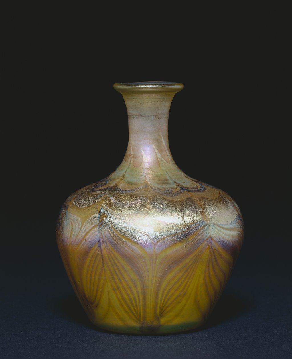 花瓶，约1894年 作者 路易斯·康福特·蒂芙尼