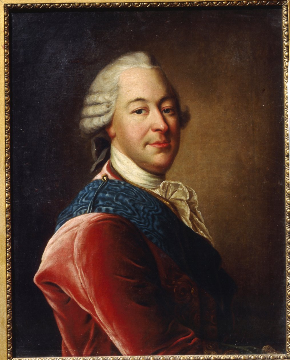 米哈伊尔-伊利亚诺维奇-沃龙佐夫伯爵肖像（1714-1767 年）（M.I.Vorontsov 伯爵肖像）。法国艺术，洛可可艺术。地区艺术博物馆，辛菲罗波尔（乌克兰） 作者 路易斯·托克