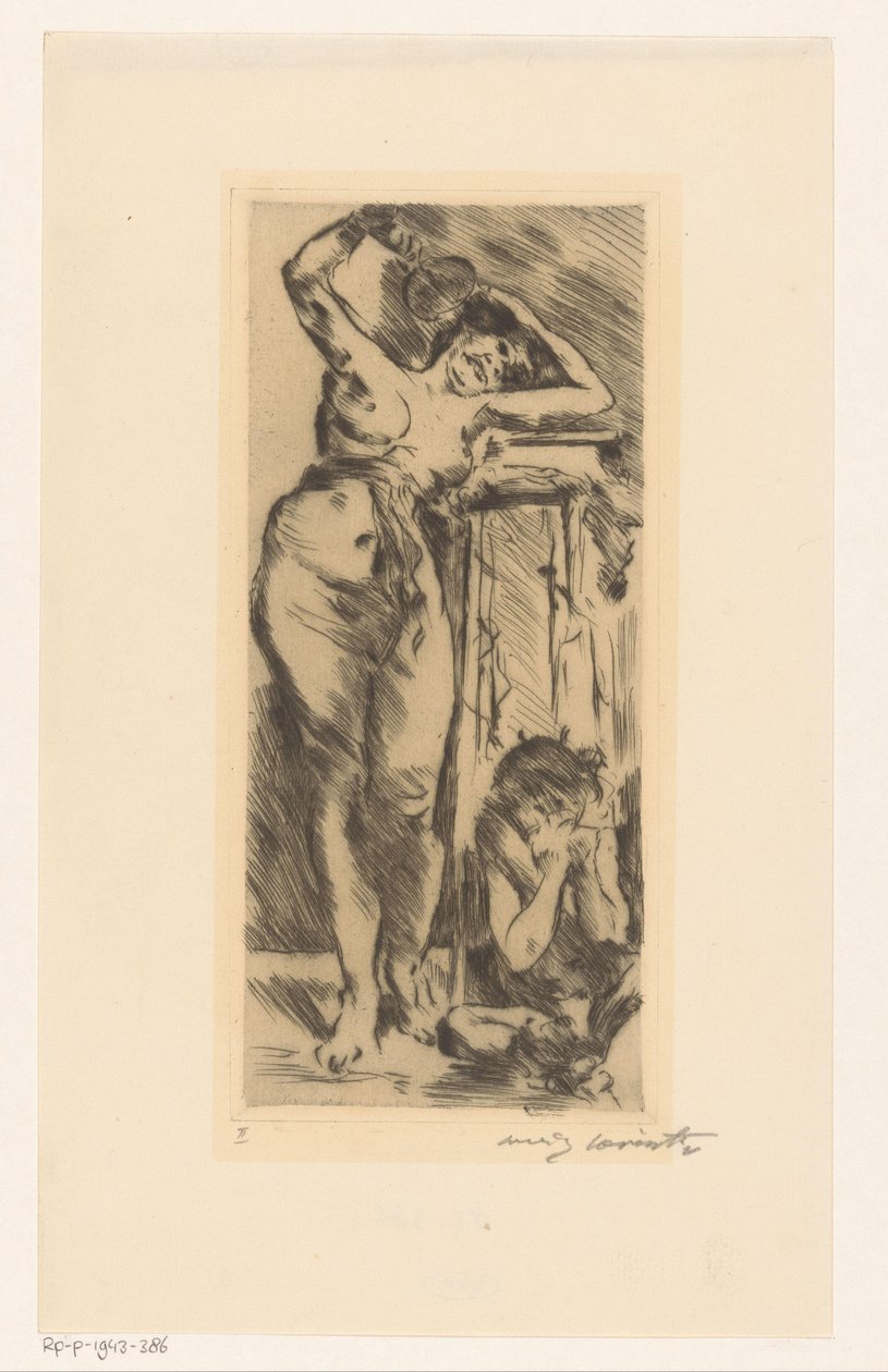 手持扇子的女性裸体，右侧是蜷缩的身影 作者 Lovis Corinth（艺术家签名）