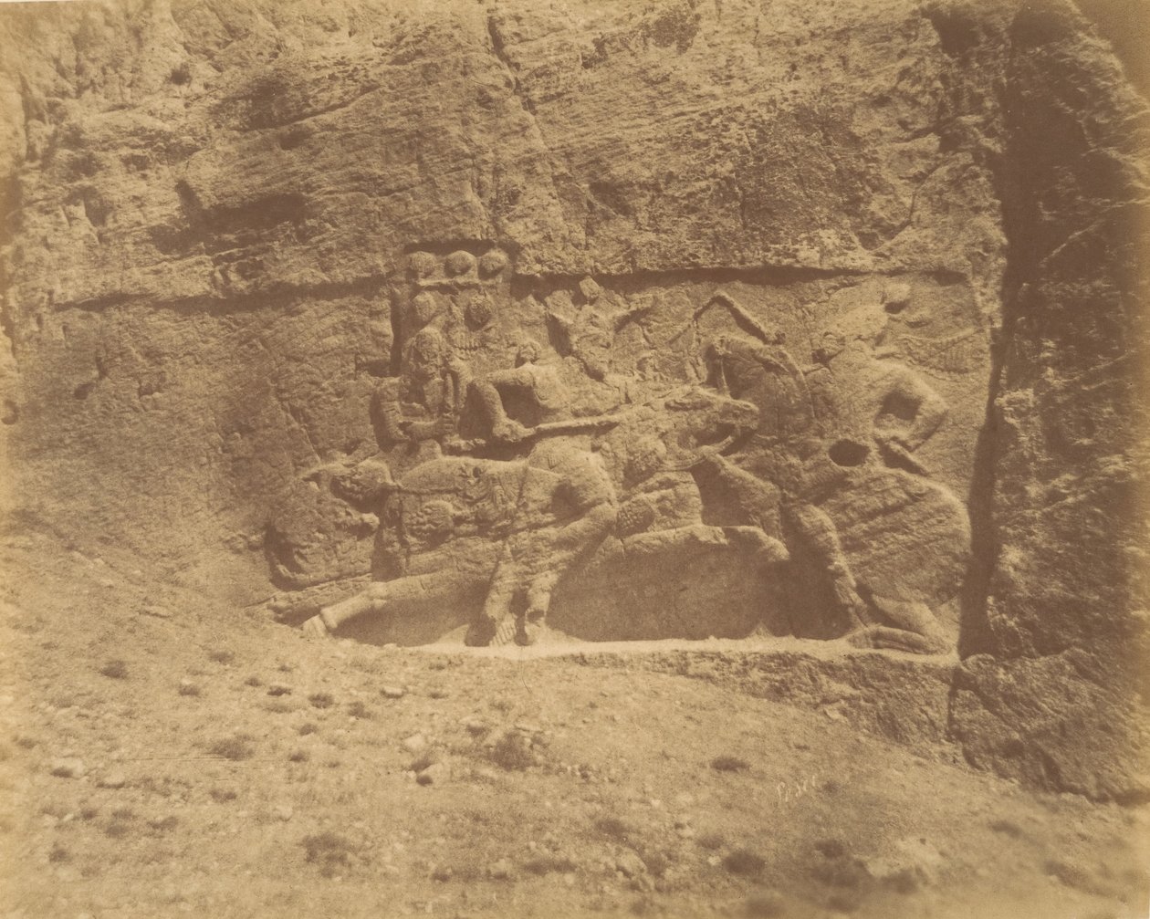 4 [Naksh-i Rustam, Near Persepolis], 1840-60年代。 作者 路易吉·佩斯