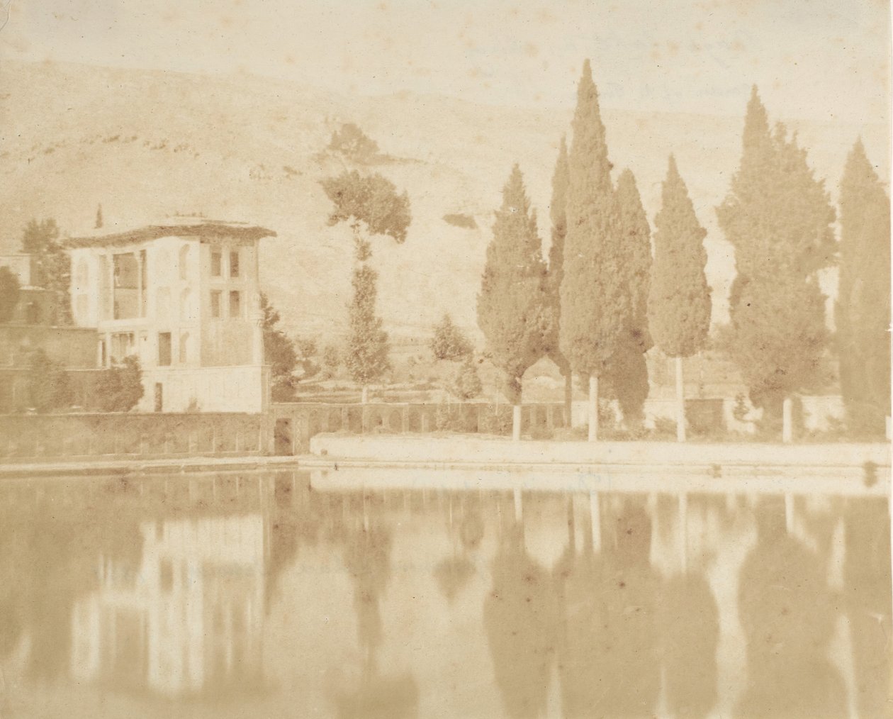 Bagh-takt a chiraz, 1858年。 作者 路易吉·佩斯