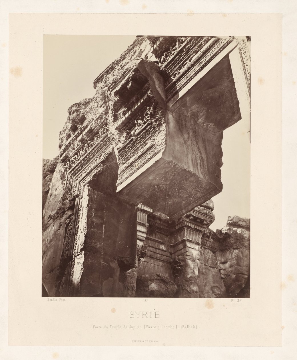 Gezicht op de collonade in het midden van de tempel van Luxor, Egypte（埃及/卢克索神庙，中间柱廊总览（底比斯）
古建筑：埃及、希腊、小亚细亚：摄影集（系列名称） 作者 邦菲尔斯之家