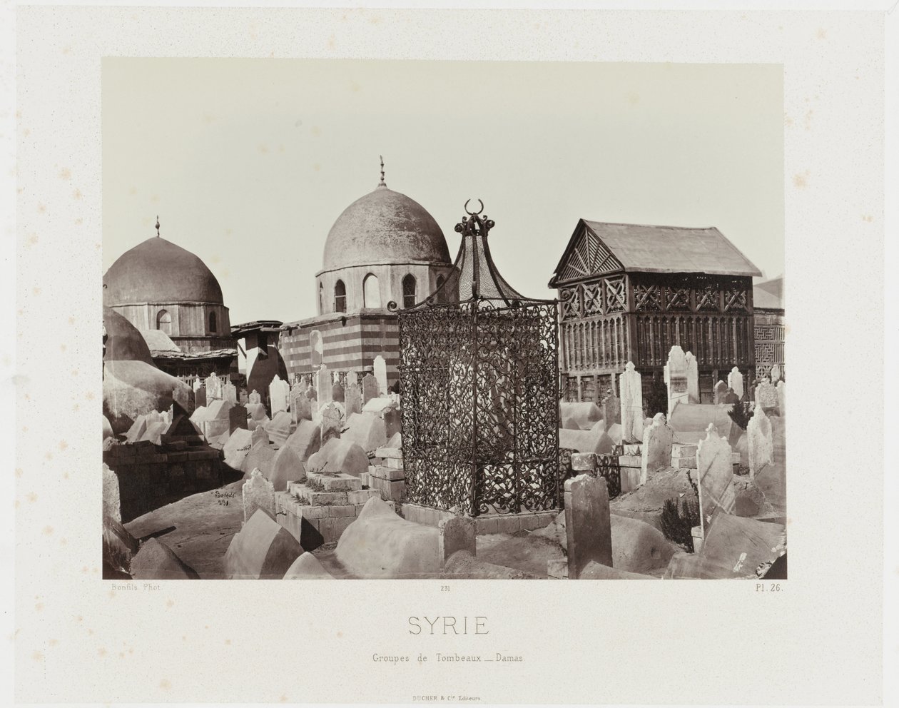 Gezicht op een begraafplaats in Damascus（叙利亚/古墓群--大马士革）
古建筑：埃及、希腊、小亚细亚：摄影集（系列名称） 作者 邦菲尔斯之家