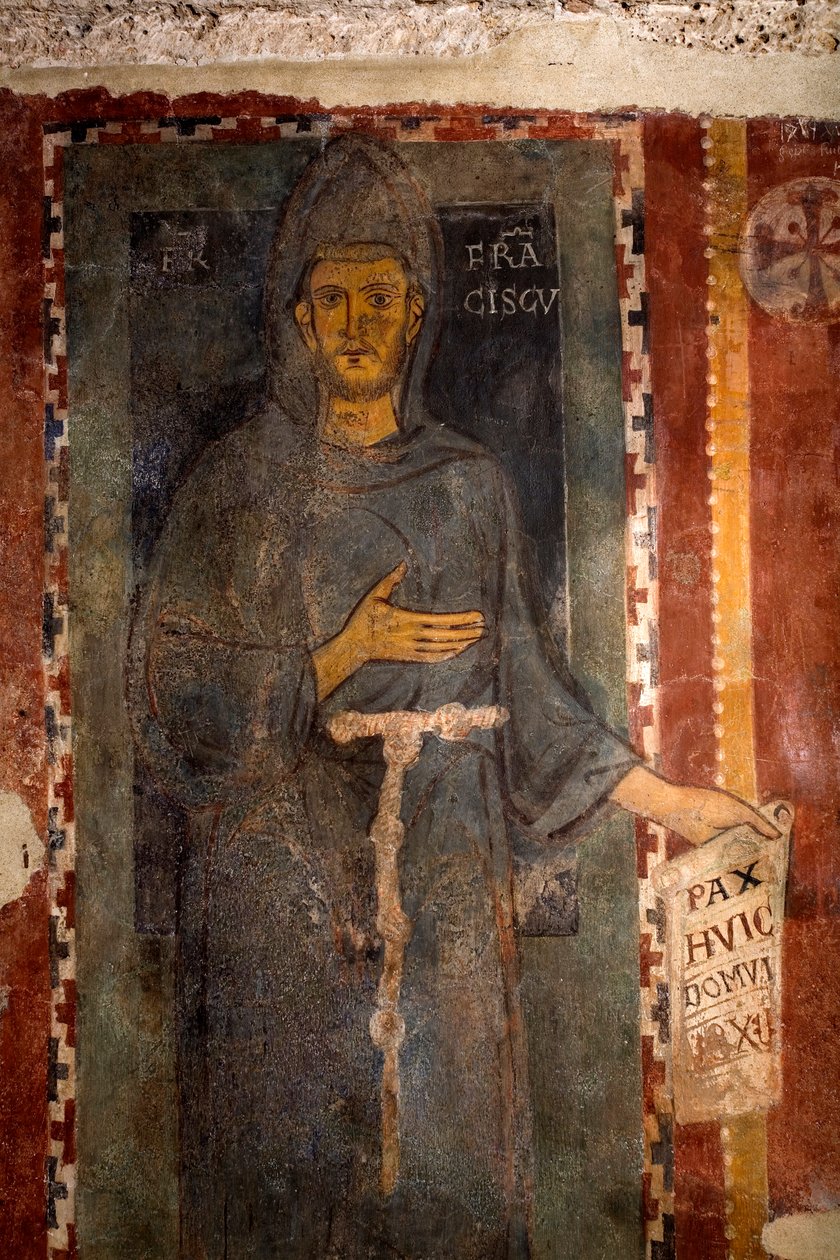阿西西的圣弗朗索瓦（1181-1226）的代表作 这无疑是圣人在世时被处决的第一幅代表作，代表作没有污点，也没有金光。他拿着一张纸或用拉丁文写着 "Pax huic Domui"（和平）。 作者 阿西西圣方济各大师