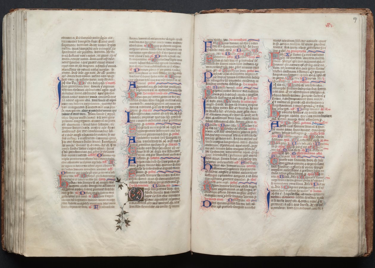 哥达弥撒曲》（The Gotha Missal）。Fol.136v，文本，约1375。 作者 Boqueteaux大师