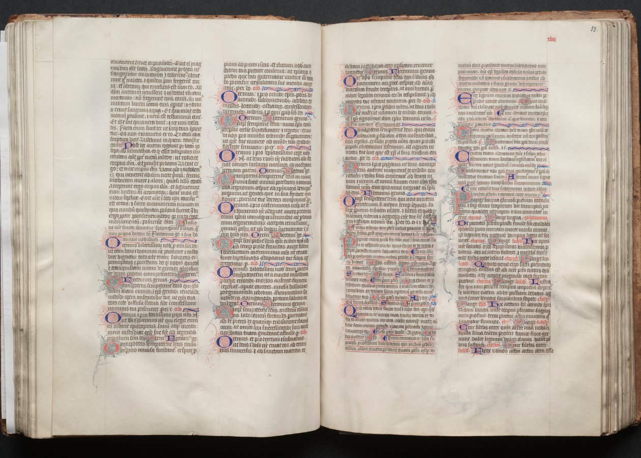 哥达弥撒曲》（The Gotha Missal）。Fol.52v，文本，约1375。 作者 Boqueteaux大师