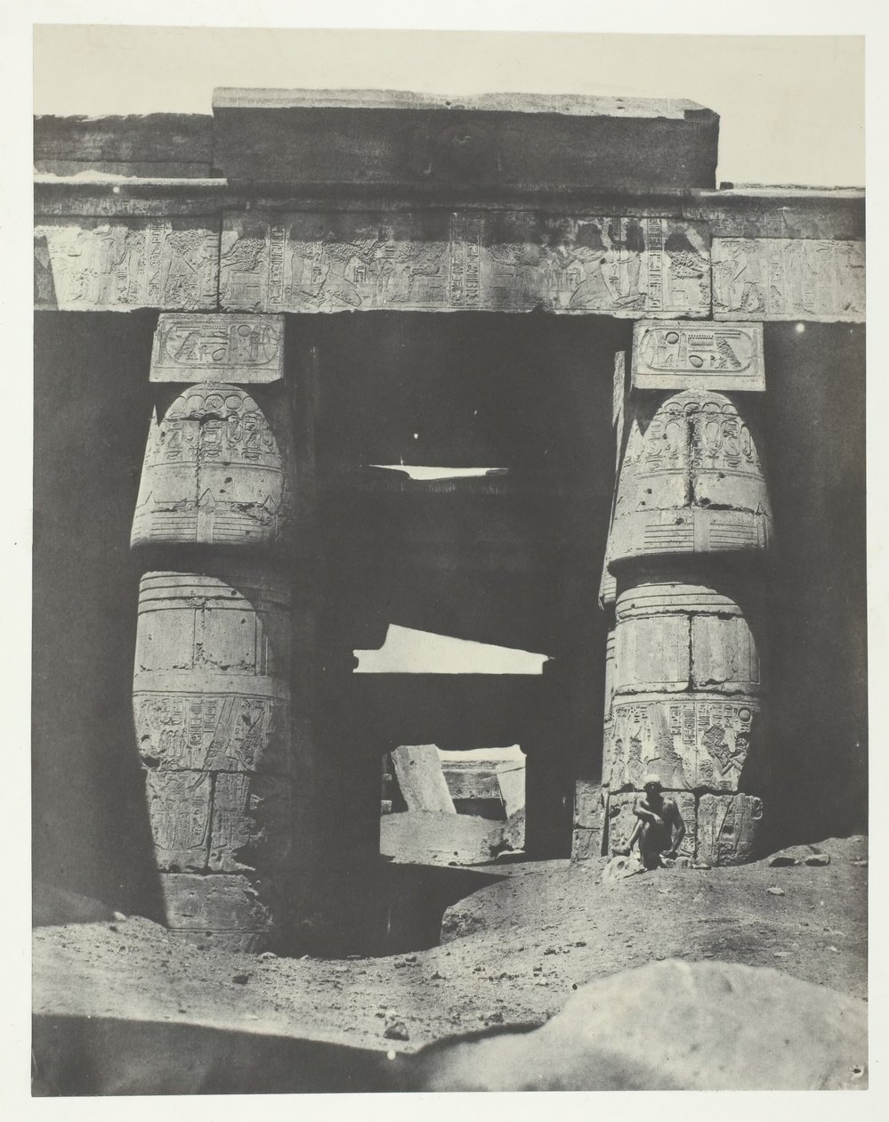 卡纳克，康斯神庙的门廊，底比斯，184951年，1852年印刷。 作者 马克西姆·杜营