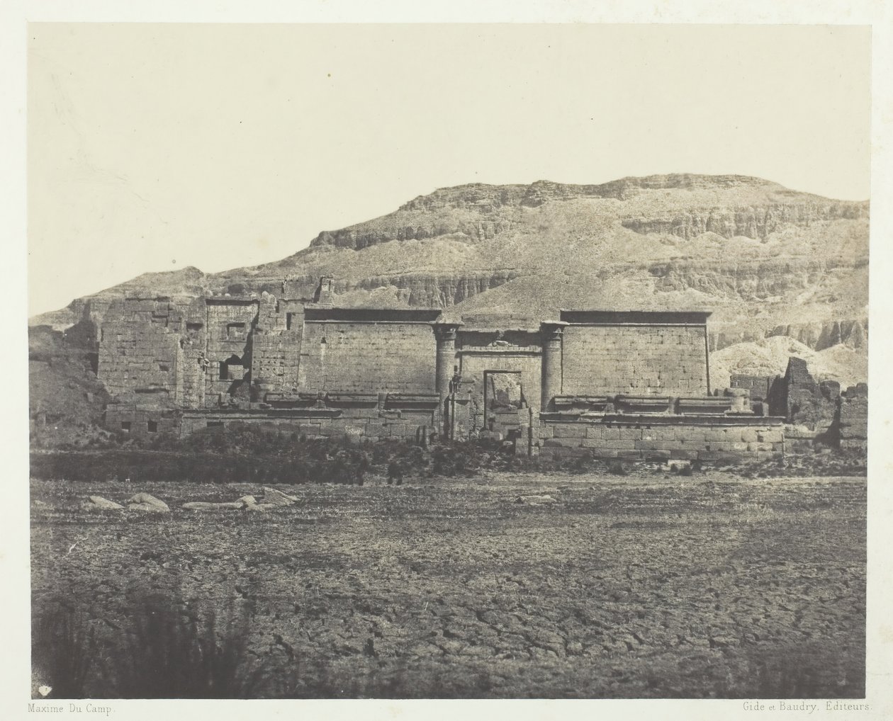 Médinet-Habou,Rines的总视图，底比斯，184951，1852年印刷。 作者 马克西姆·杜营