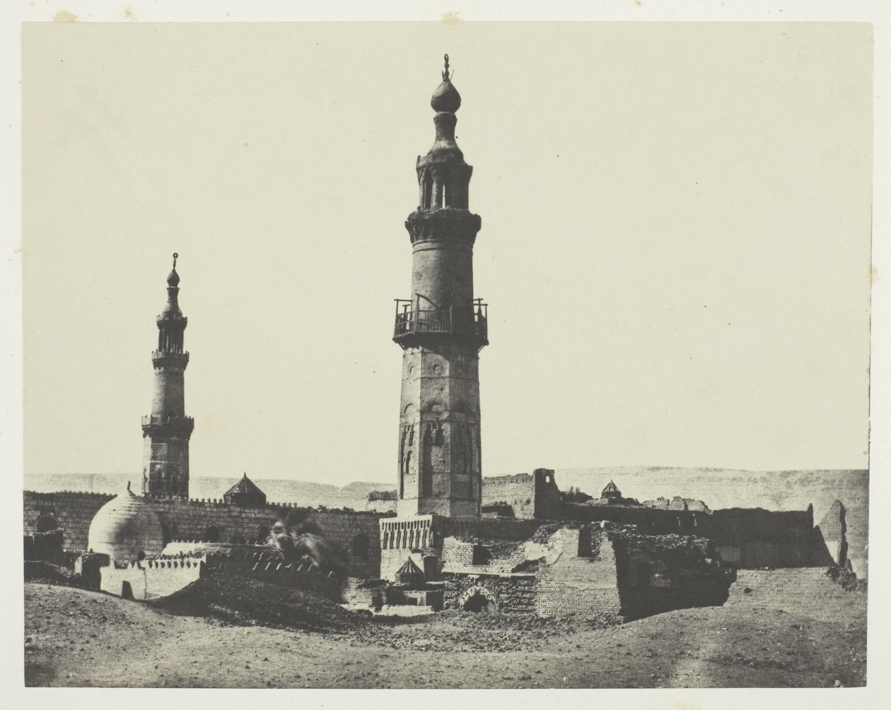 上埃及吉尔盖的阿利拜清真寺，《埃及、努比亚、巴勒斯坦和叙利亚》（1852 年）画册中的第 15 幅插图 作者 马克西姆·杜营