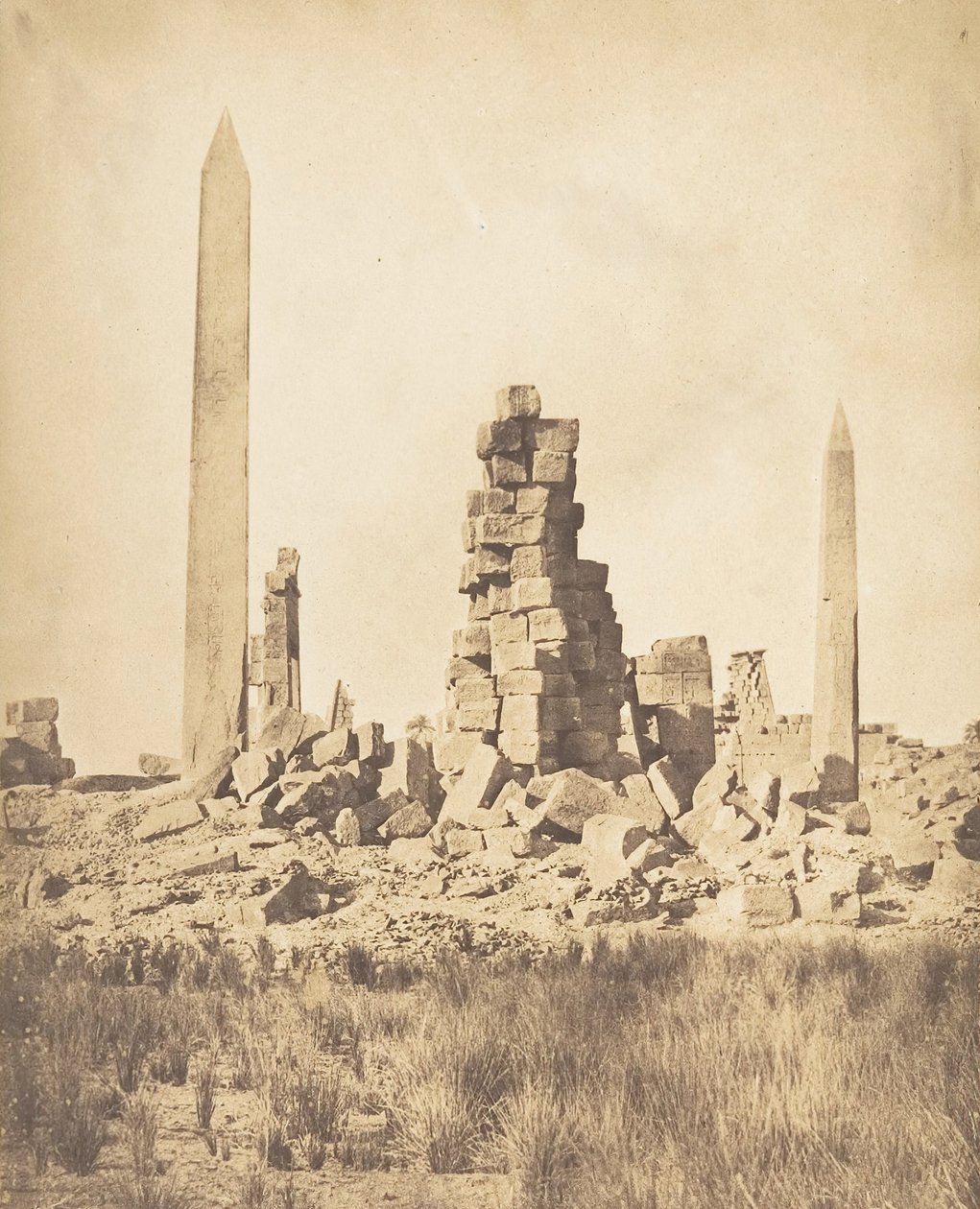卡纳克底比斯宫的方尖碑，1849-50。 作者 马克西姆·杜营