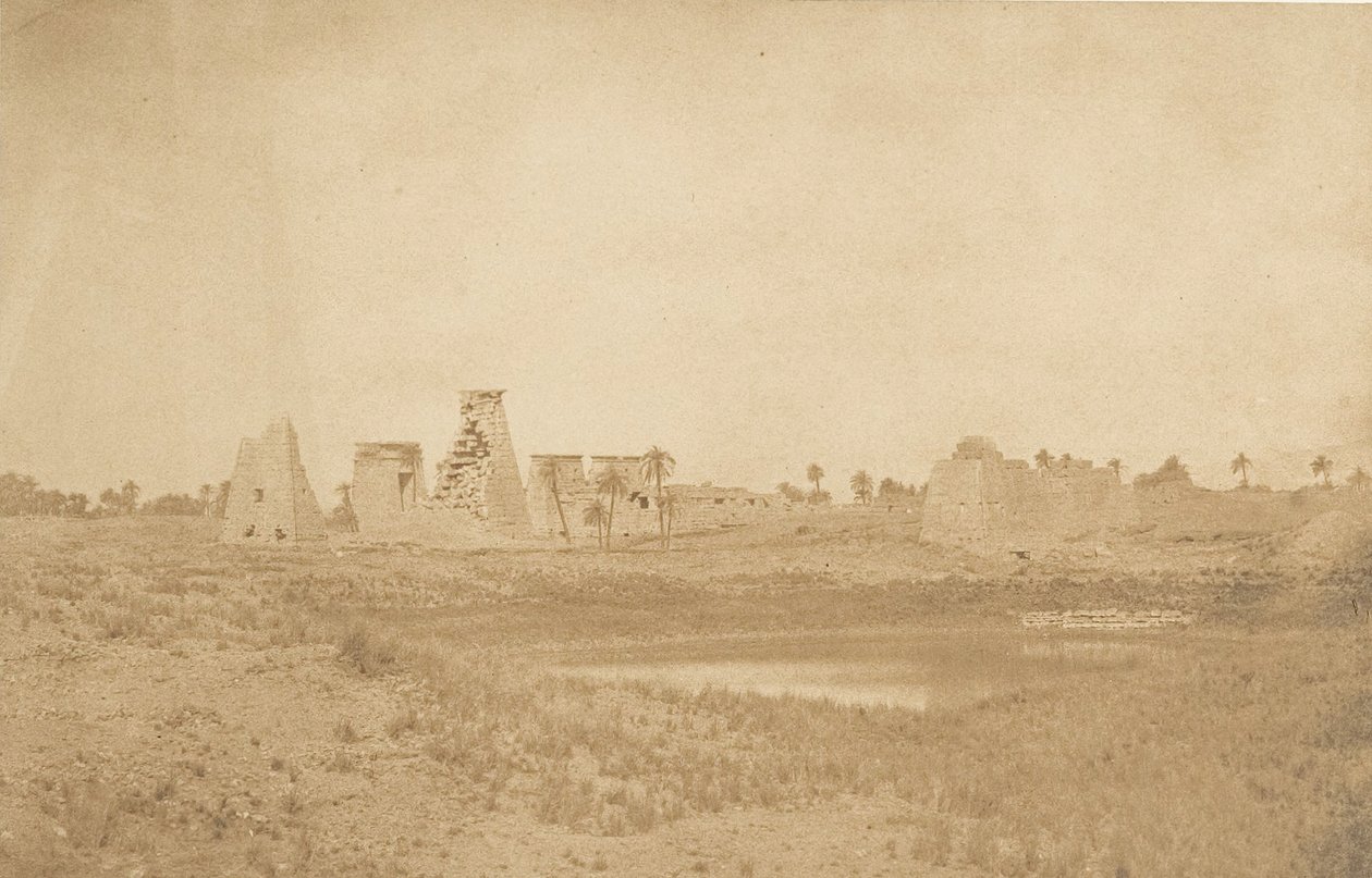 卡纳克宫的预言厅，从东南方向拍摄，1849-50。 作者 马克西姆·杜营