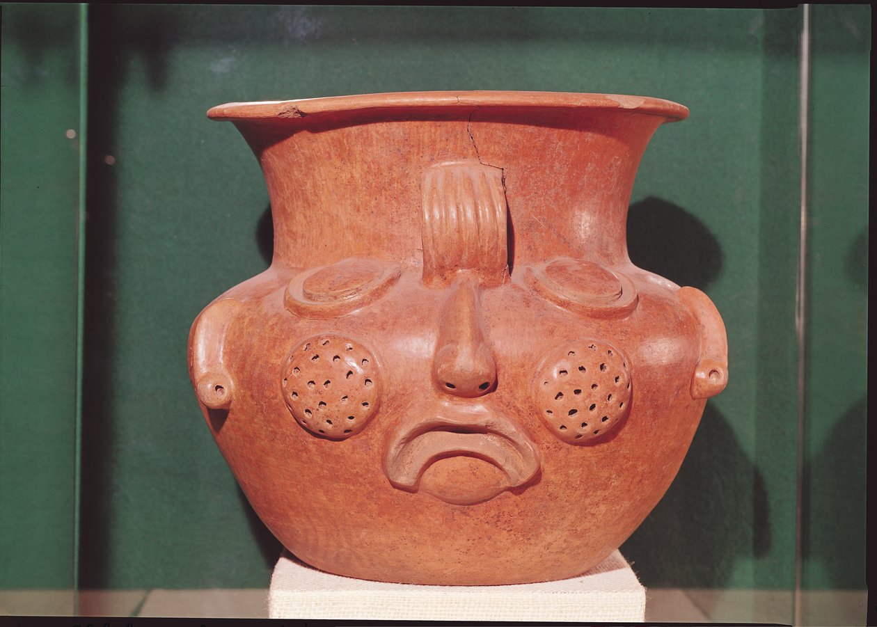 带有面孔的球形花瓶，来自Kalminaljuy，危地马拉，经典时期，公元前1000-250（赤土陶器） 作者 玛雅人