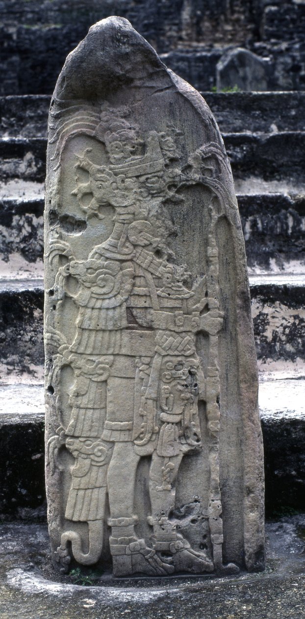 Tikal Stela 9，早期经典时期，公元475年 作者 玛雅人