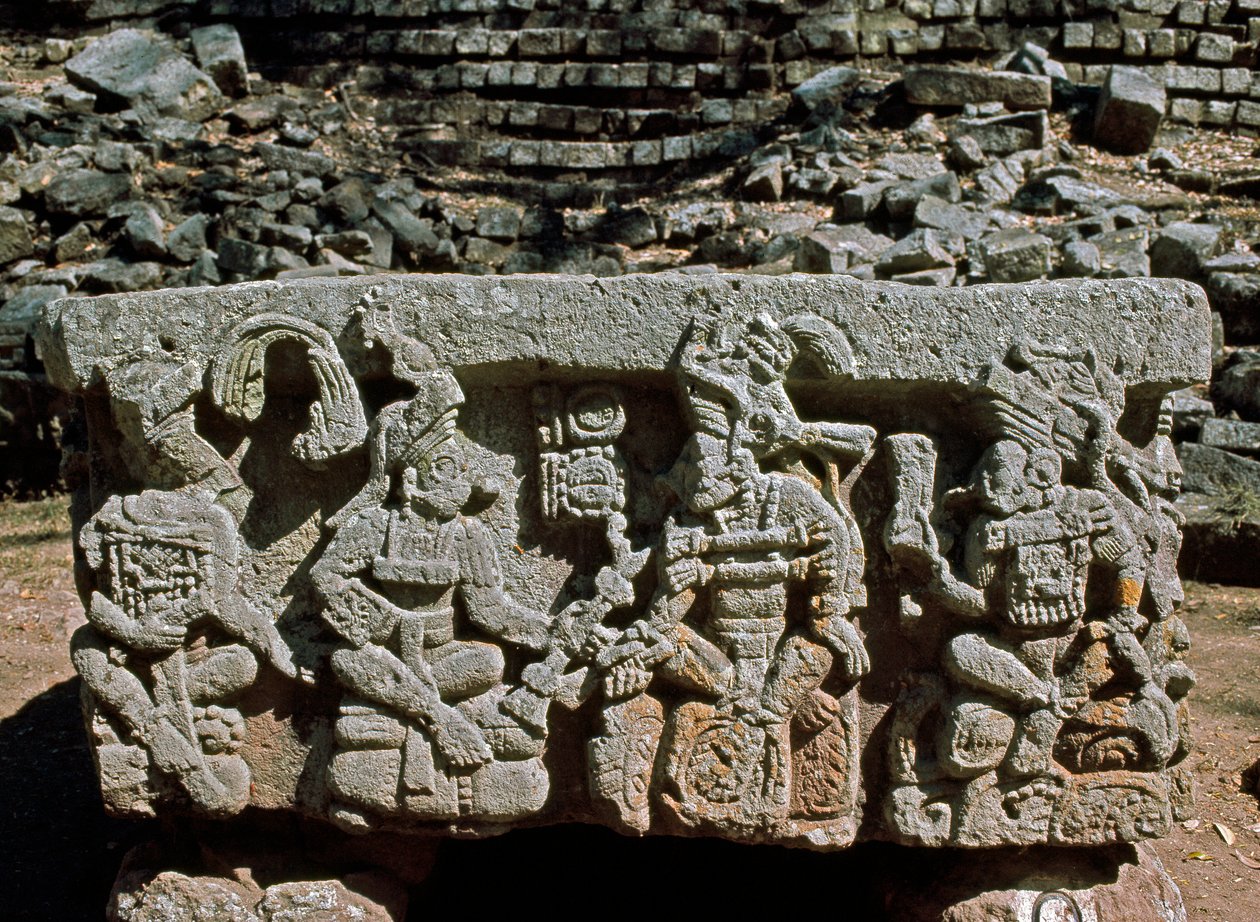 Altar Q with coronation of king of rising sun, 776 AD 作者 玛雅人
