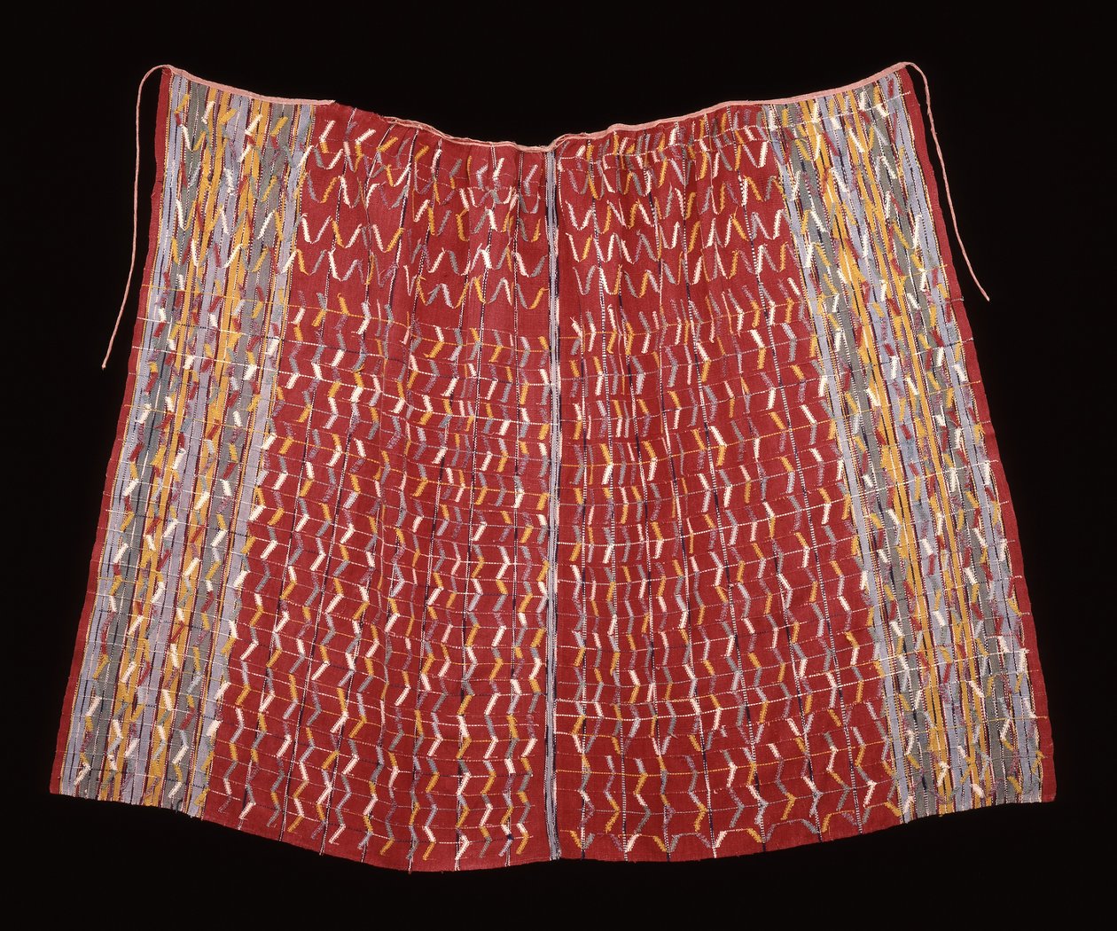 Cofradia披肩，可能是为一个圣人的形象设计的，约1920-1940年（棉；经面平织，有经线条纹和经线伊卡特和补充纬线图案 作者 玛雅玛雅人