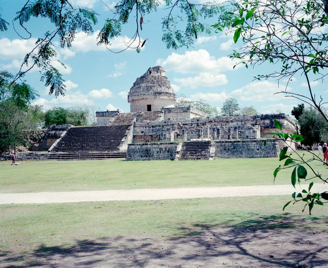 Precolombian civilization: view of the site of Chichen Itza in the Yucatan region. Mayan civilization, classical period and Mayan renaissance, 750-1200 AD. Mexico 作者 玛雅玛雅人