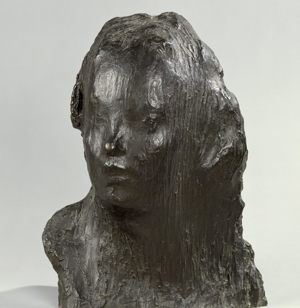 这里的孩子，1906年（青铜） 作者 梅达多·罗索（Medardo Rosso）