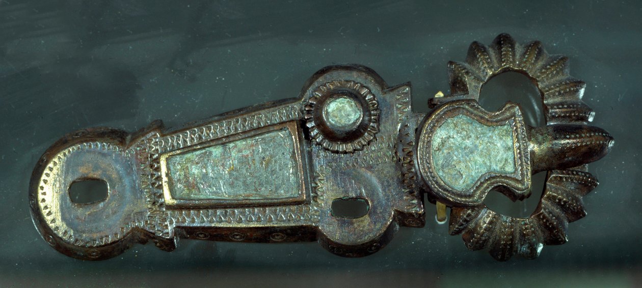 Merovingian art: belt buckle. Paris, Musee Carnavalet 作者 Merovingian