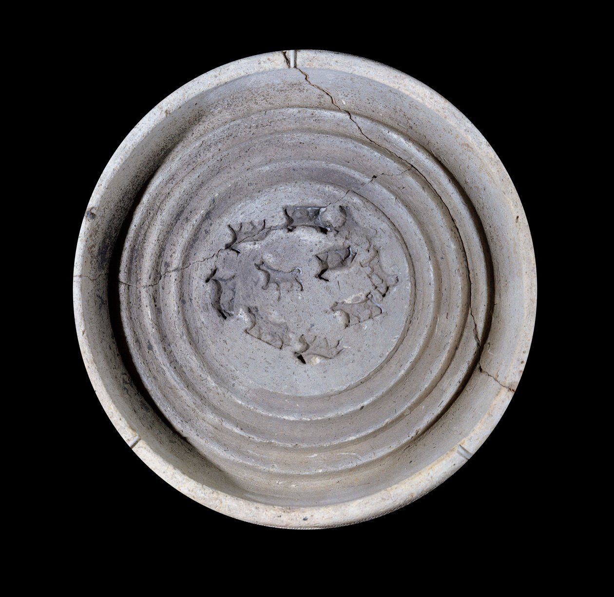 美索不达米亚：动物陶器杯。公元前1750年。出自Zimrilim a Mari国王宫殿的皇家餐具。巴黎，卢浮宫博物馆 作者 美索不达米亚