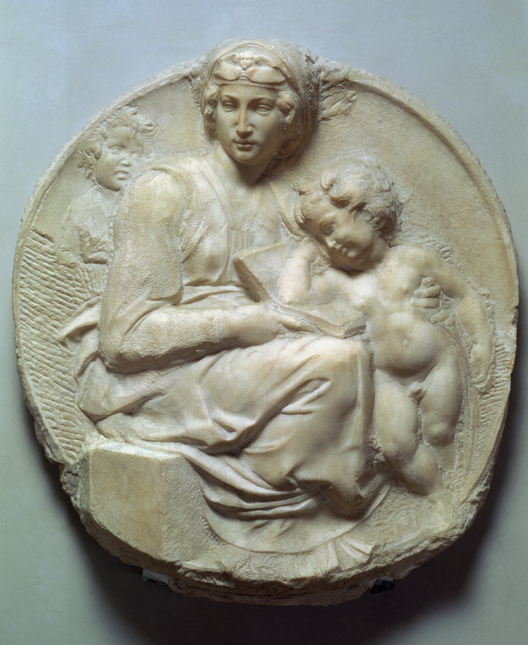 Pitti Tondo，c.1504（大理石） 作者 米开朗基罗（Michelangelo Buonarroti）
