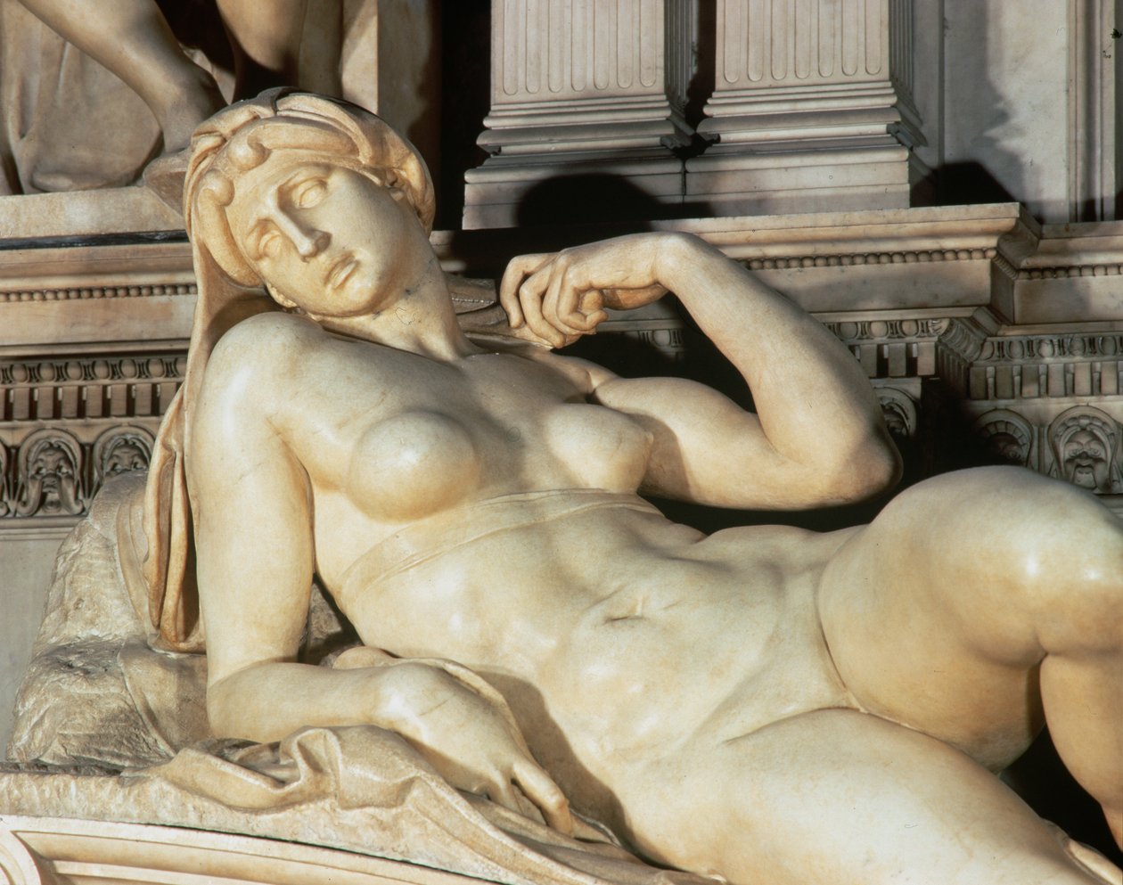 Lorenzo de Medici坟茔，黎明大理石细节 作者 米开朗基罗（Michelangelo Buonarroti）
