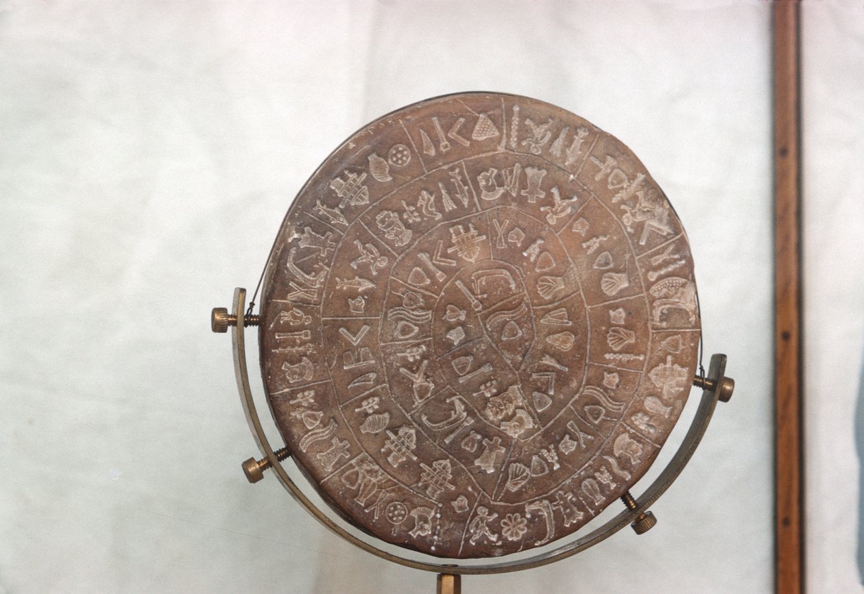 Phaestos圆盘，公元前1700年至1600年（烧制粘土） 作者 美浓