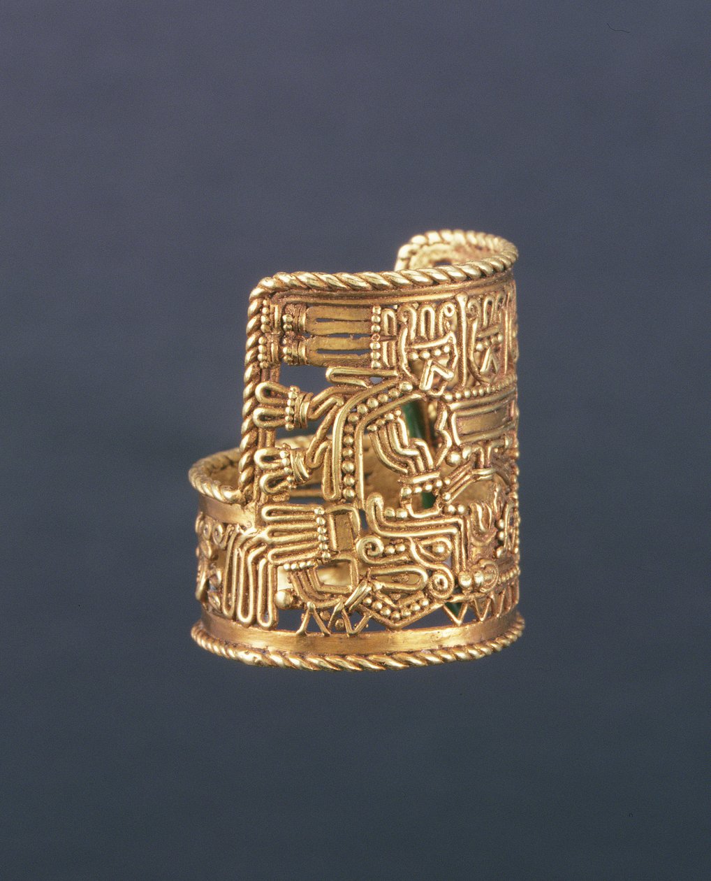 普埃布拉式戒指，来自墨西哥瓦哈卡州，1250-1521（金） 作者 Mixtec