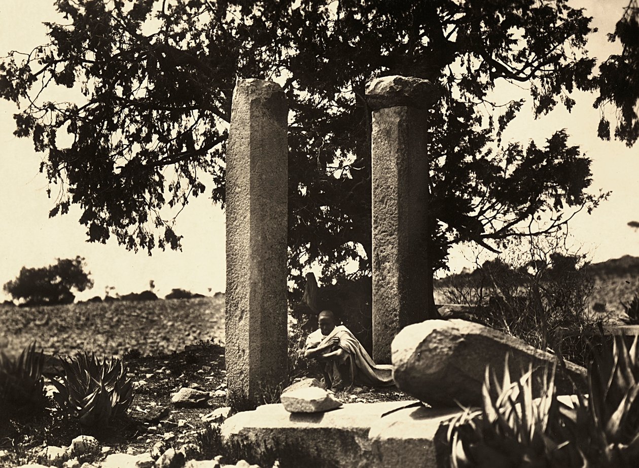 在法西斯时代建立一个帝国。阿克苏姆在科海托的遗迹，1936年5月9日（黑白照片）。 作者 莫迪斯蒂诺·巴尔迪内蒂