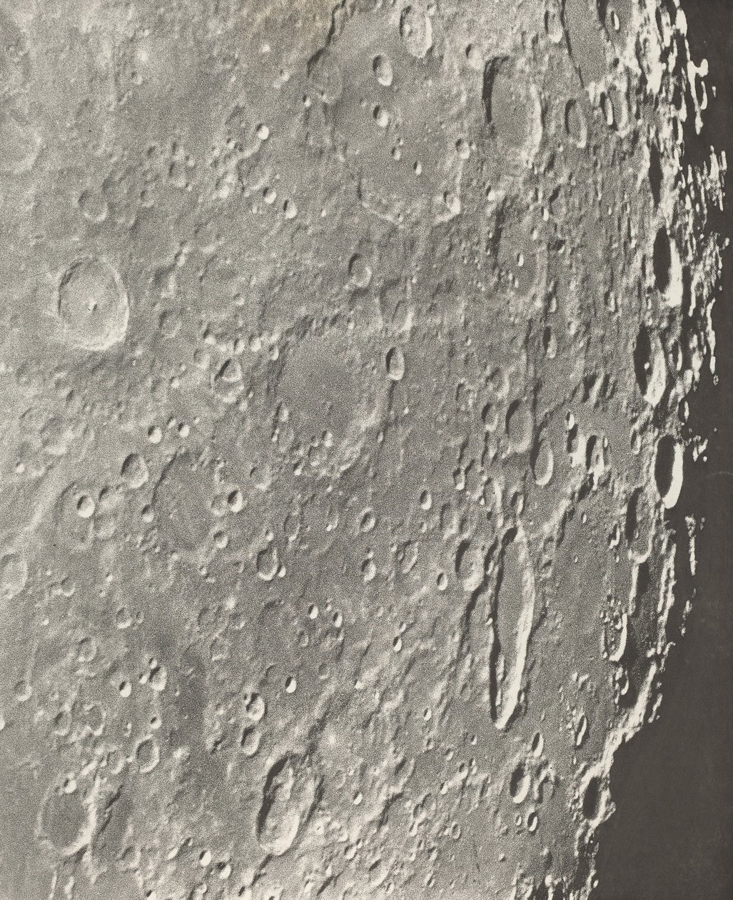 月球照片 Blancanus - Tycho - Schiller，1899 年（照片） 作者 莫里茨和普伊瑟克斯·皮埃尔·亨利 (1855-1928) 洛伊